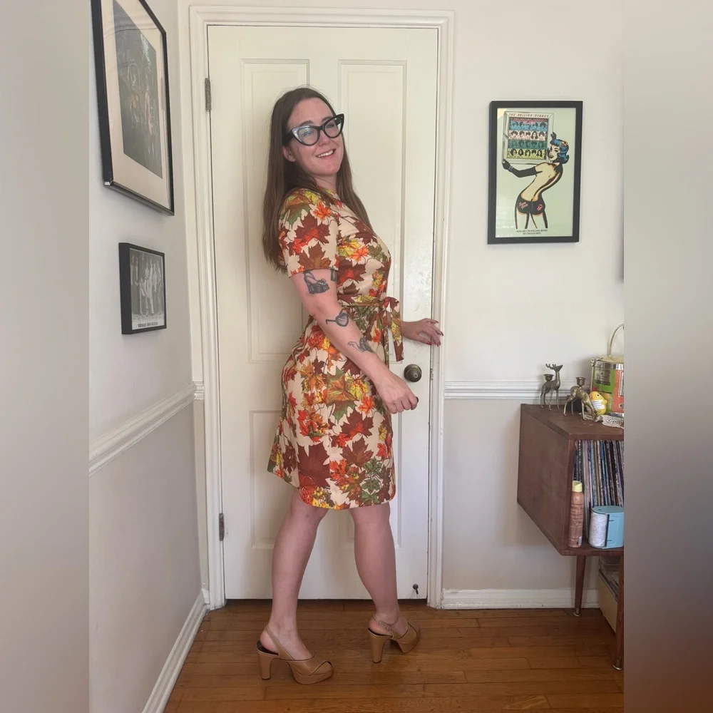 70s Vintage Fall Leaf Novelty Print Dress Sz M - Picture 3 of 12